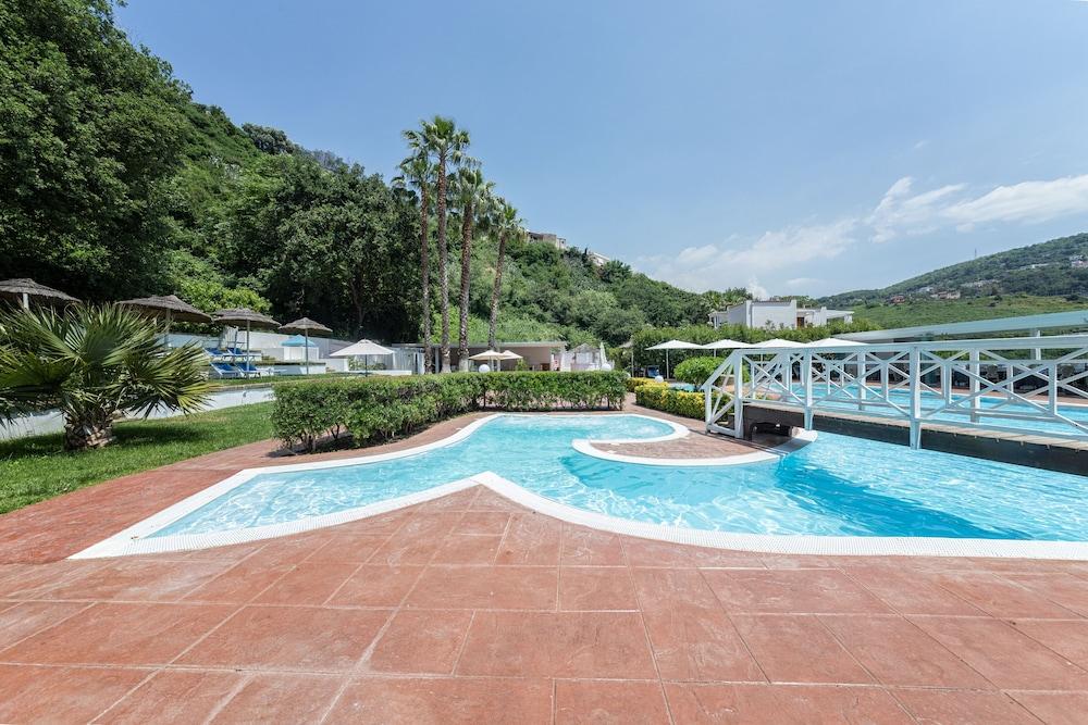 Agave Hotel Pozzuoli Exteriör bild