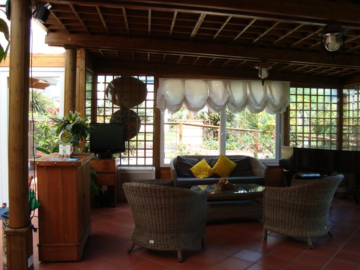 Agave Hotel Pozzuoli Exteriör bild