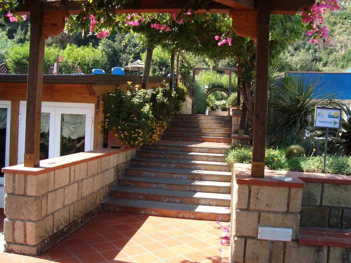 Agave Hotel Pozzuoli Exteriör bild